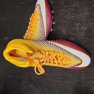 Nike Vapor Untouchable 2 Mens size  15 Maroon Yellow White Football Cleats